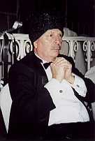 Swami_Dick1.jpg 136x202